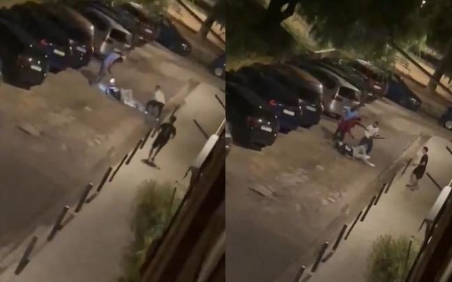 Algunos de los integrantes del grupo golpearon con un palo a un agente herido que estaba tendido en el suelo.