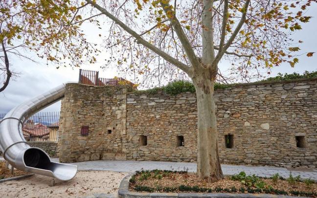 Martin Ttipiako ingurune berritua irekita dago jada herritarrentzat Gasteizen.