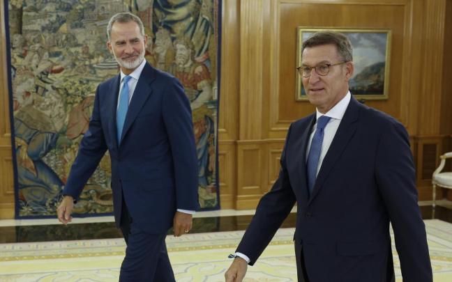 Felipe VI y Alberto Núñez Feijóo se reúnen en la Zarzuela. Felipe VI y Alberto Núñez Feijóo se reúnen en la Zarzuela.