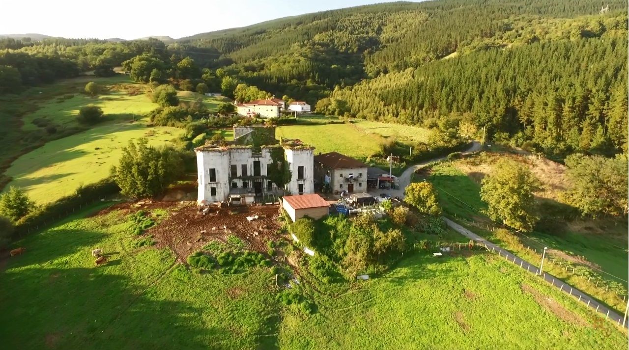Vista aérea del palacio Hurtado de Amezaga en Gueñes.