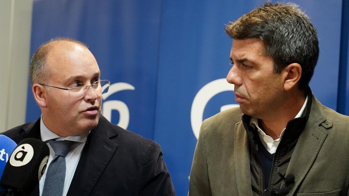 El secretario general del PP, Miguel Tellado, y el president de la Generalitat Valenciana, Carlos Mazón, en una imagen de archivo.