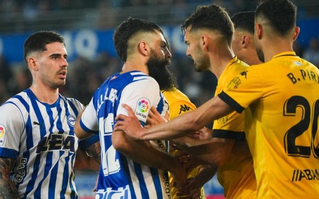 De la Fuente y Villalibre, durante el Alavés-Lugo de la semana pasada.