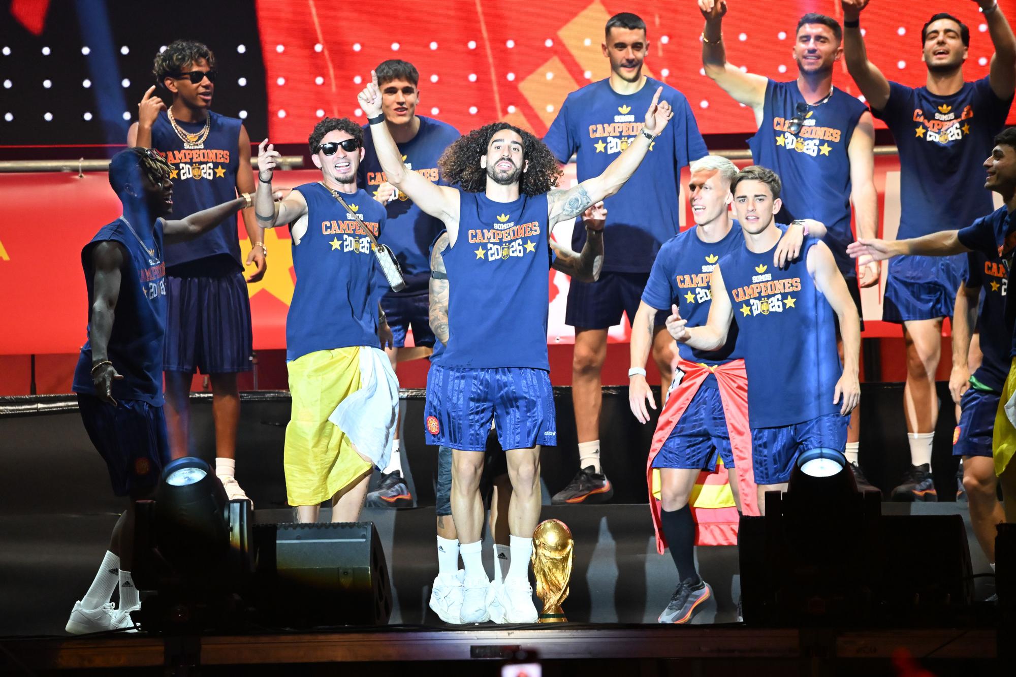 Los jugadores, durante la celebración del Mundial.