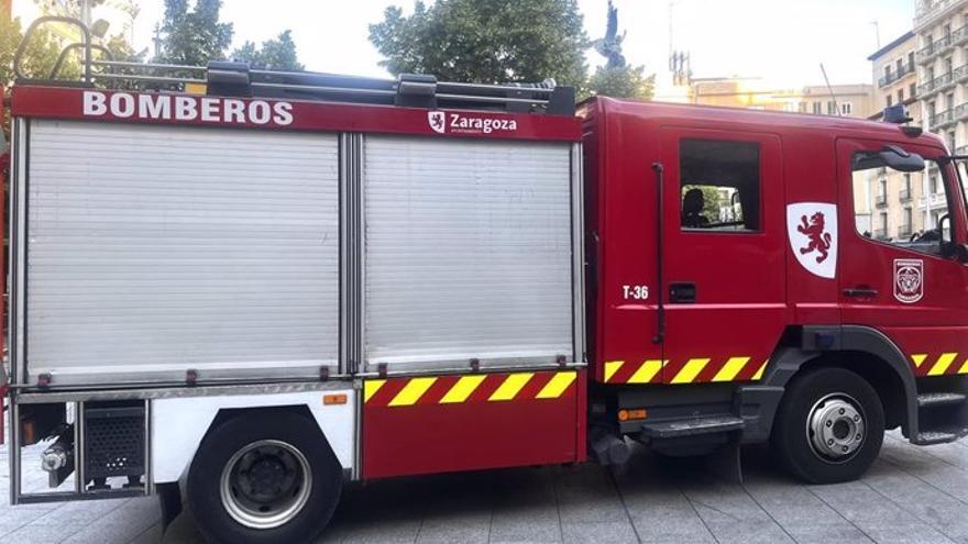 Un camión de bomberos del Ayuntamiento de Zaragoza