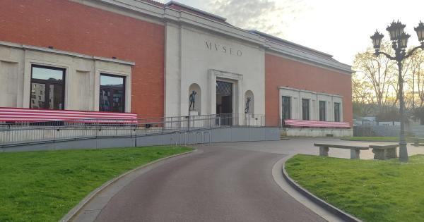 Imagen exterior del Museo Bellas Artes de Bilbao