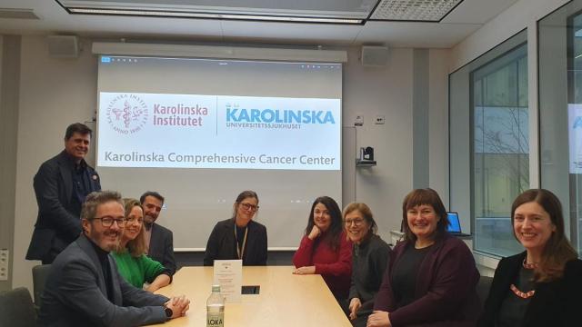 Tamayo y el resto de la delegación vasca en el Karolinska Comprehensive Cancer Center.