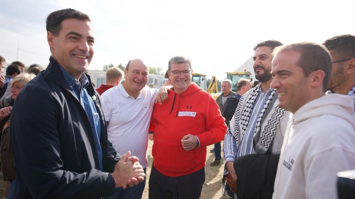 El lehendakari, Imanol Pradales, durante la celebración del 'Alderdi Eguna'