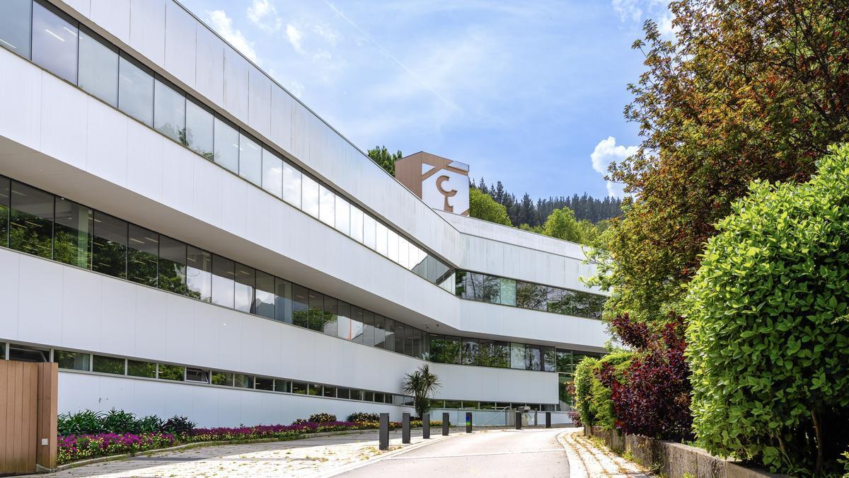 La sede central de Laboral Kutxa ubicada en Mondragón
