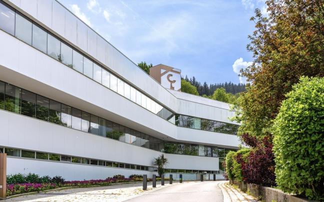 La sede central de Laboral Kutxa ubicada en Mondragón