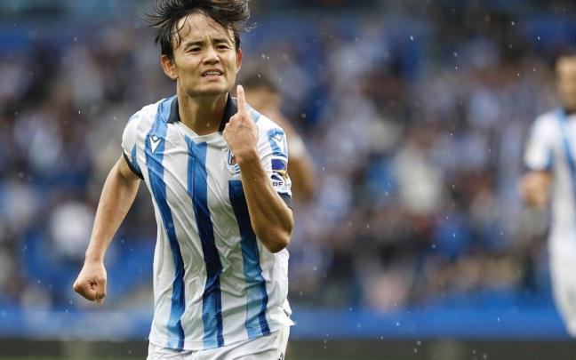Kubo celebra uno de sus goles ante el Granada. / JAVI COLMENERO