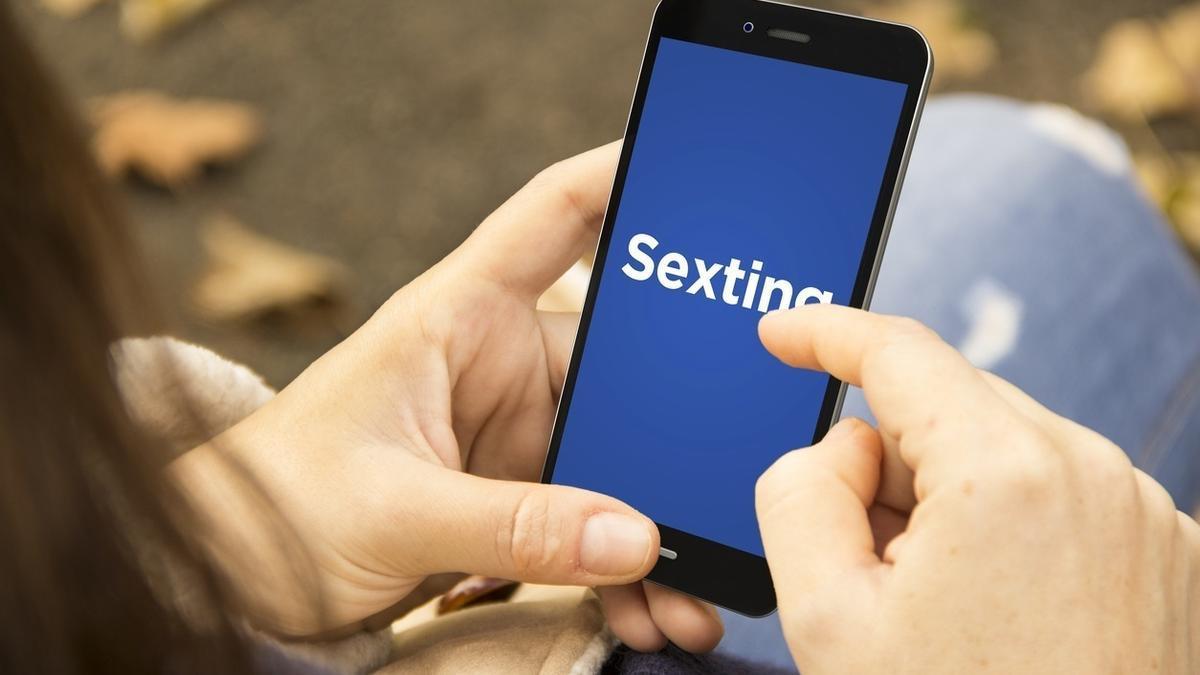 La mayoría de los jóvenes ha recibido algún tipo de contenido sexual en sus smartphones.