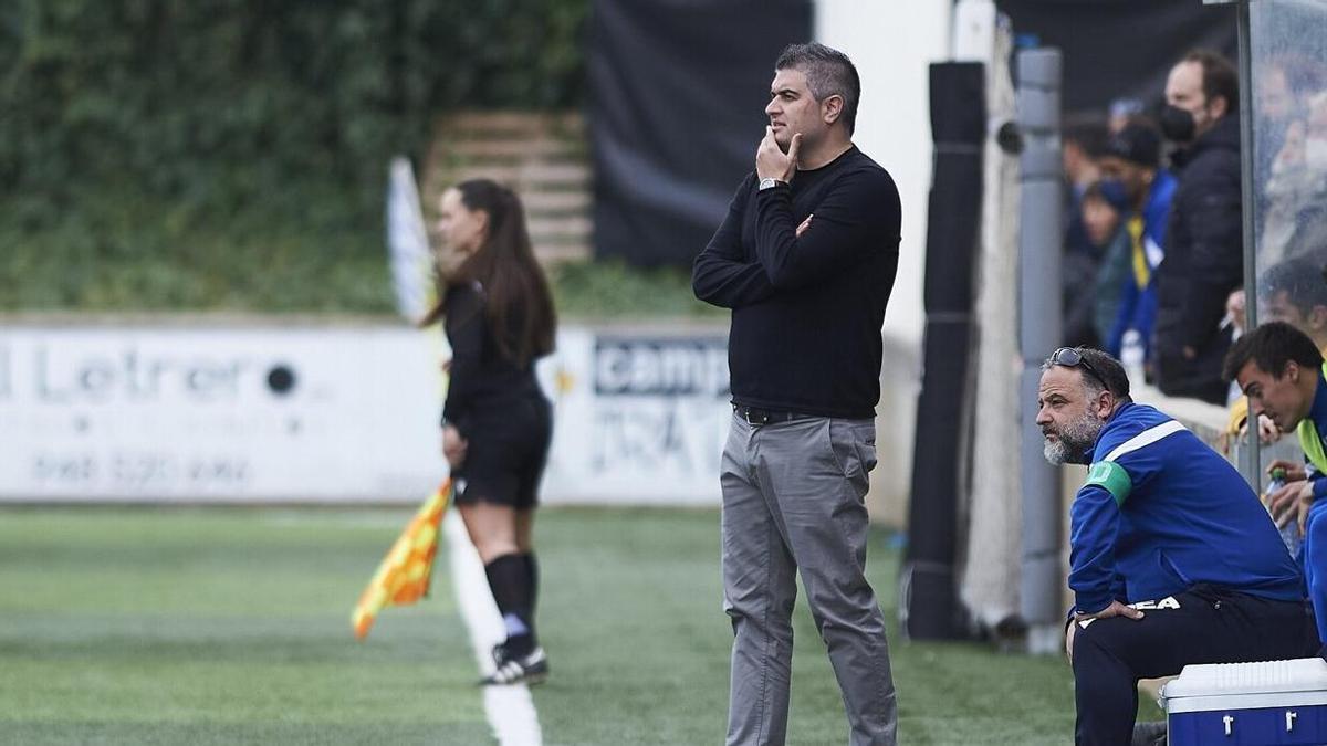 Álex Huerta, durante un partido del Izarra.