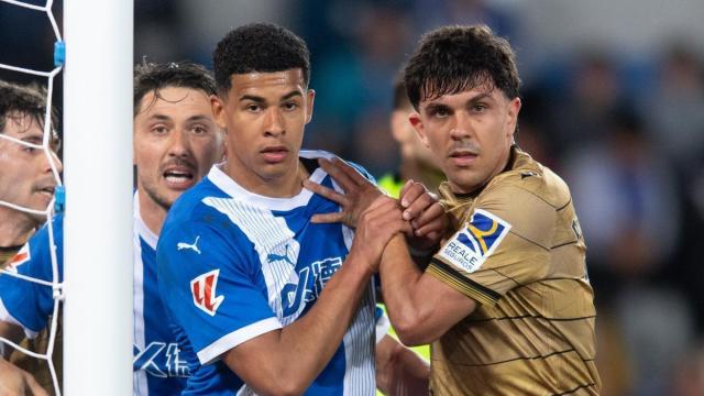 Santiago Mouriño junto a Jon Mikel Aramburu en el último Alavés-Real Sociedad. Foto: Deportivo Alavés