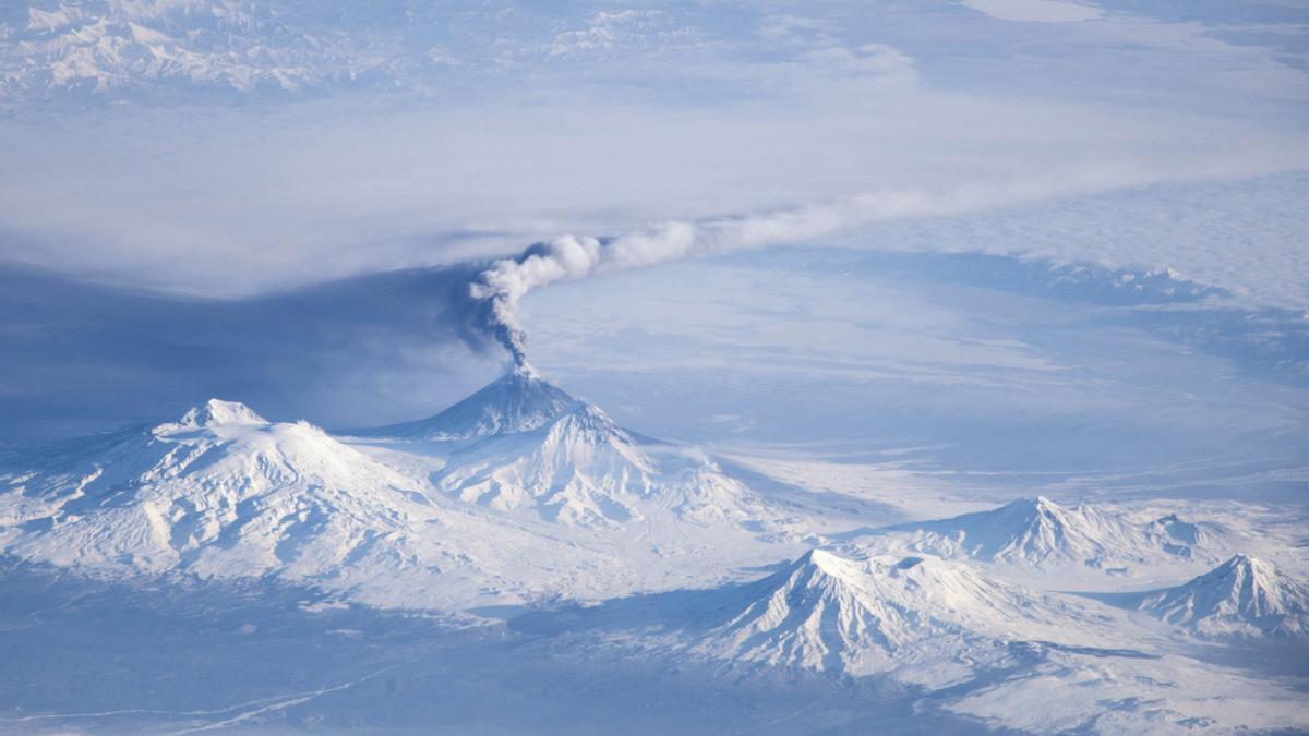 El volcán Kliuchevskoi de Rusia
