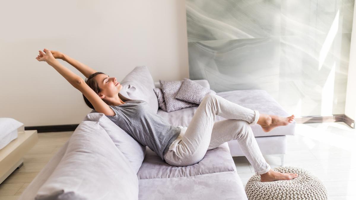 No todas las personas necesitan siesta, y algunas pueden sentirse más cansadas si la hacen.