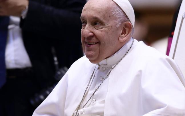 El Papa Francisco tendrá que ser intervenido por riesgo de obstrucción intestinal.