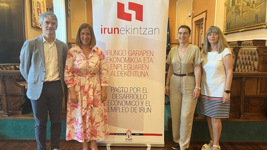Lander Beloki, Cristina Laborda, Nuria Alzaga y Mar Romo.