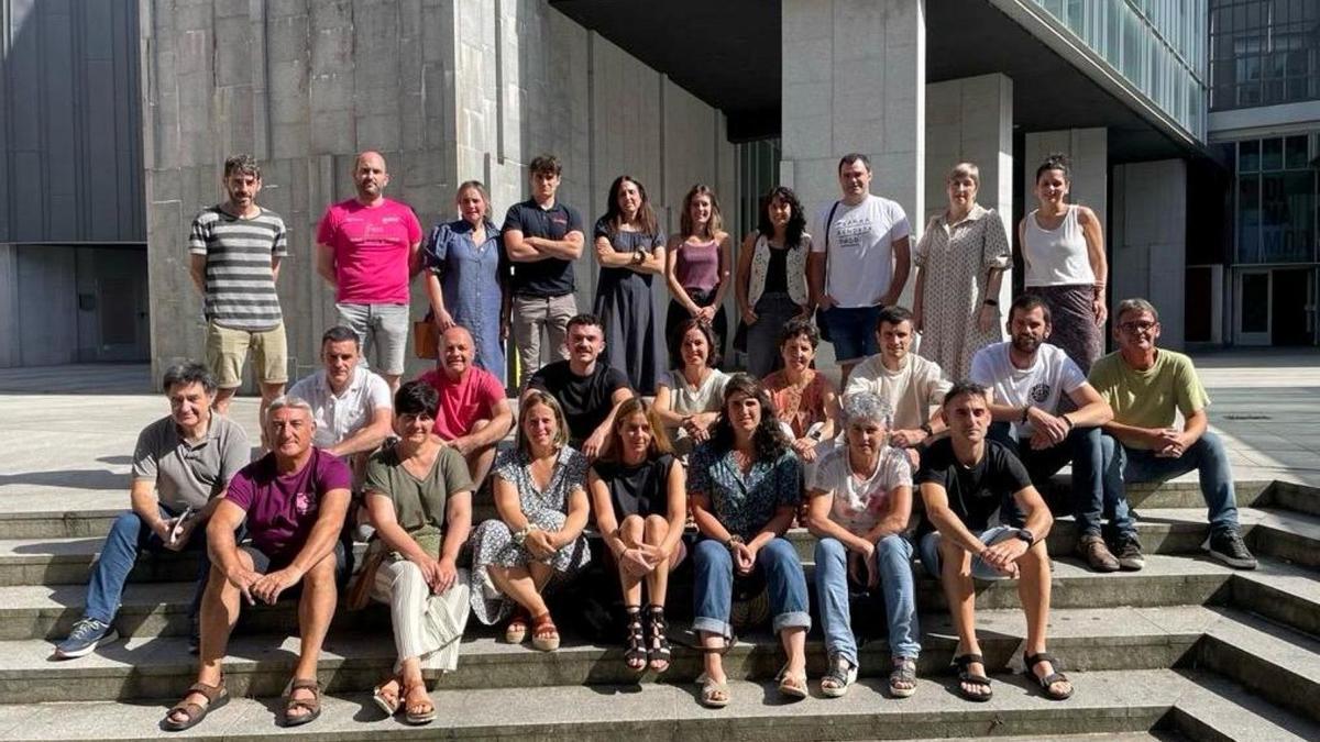 Diversas entidades cooperativas, agentes sociales, instituciones y personas a título individual participan en el proyecto.