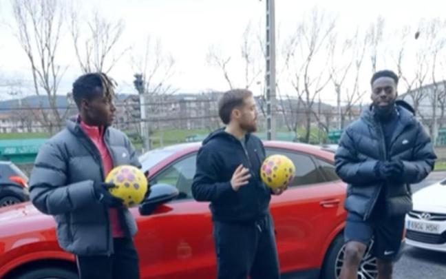 Los hermanos Williams con Ibai Llanos