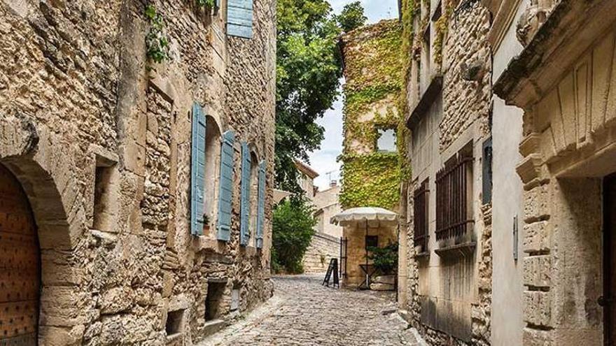 Pintoresca calle de Gordes.