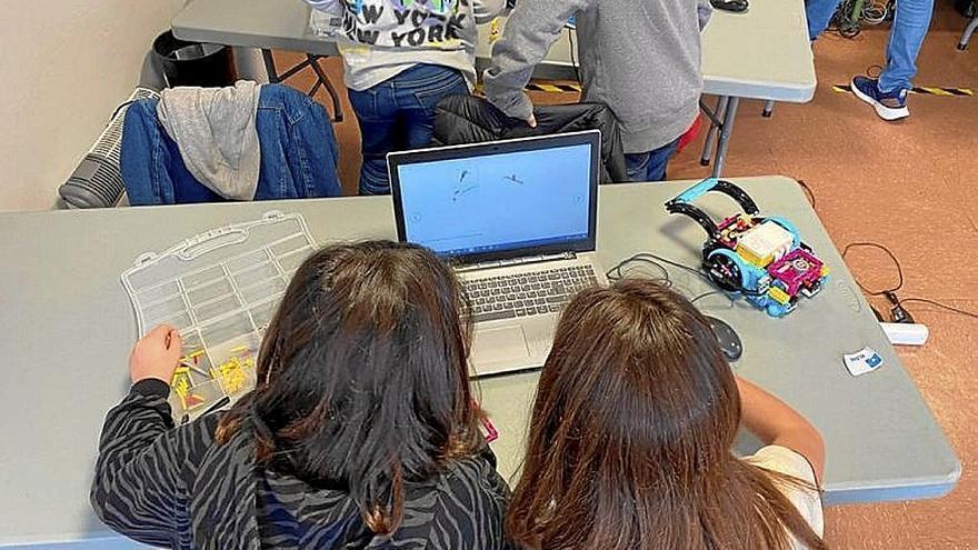 Aurreko edizioetako GazteTEK tailerren argazki bat.