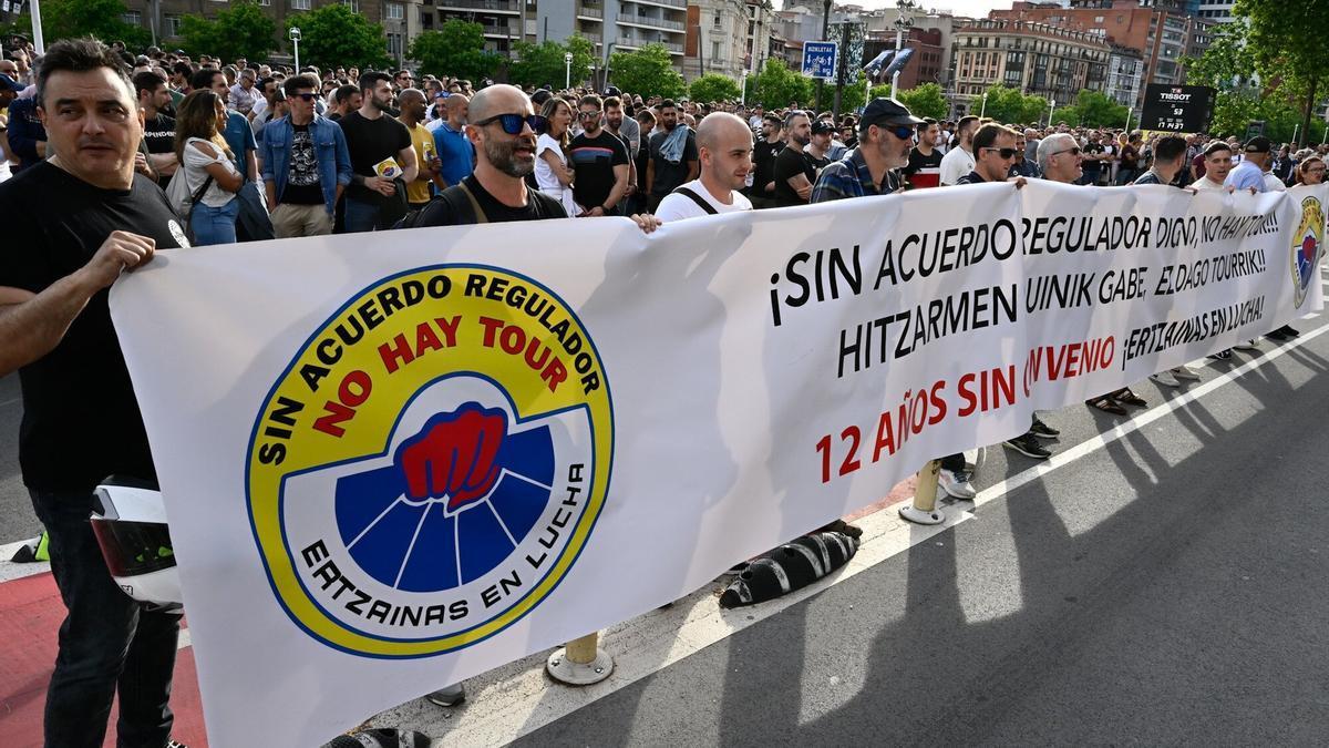 El 'movimiento asindical' de la Ertzaintza, en su manifestación del lunes en Bilbao.