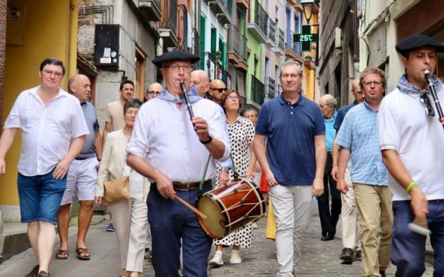 El parlamentario Markel Olano, ayer en Mutriku.