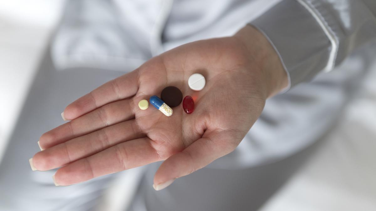 La automedicación, a pesar de estar desaconsejada, está muy extendida.
