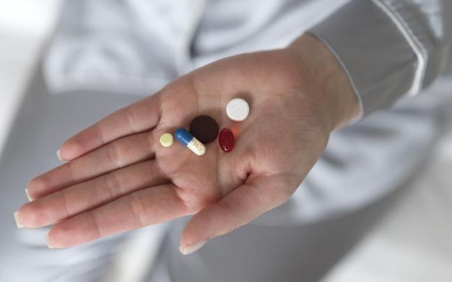 La automedicación, a pesar de estar desaconsejada, está muy extendida.