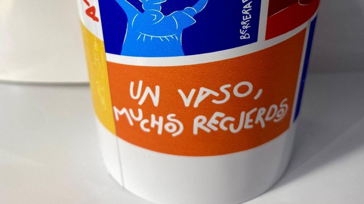 Gasteizko Udalak eta Vital Fundazioak 125.000 edalontzi berrerabilgarri prestatu dituzte jaietarako.