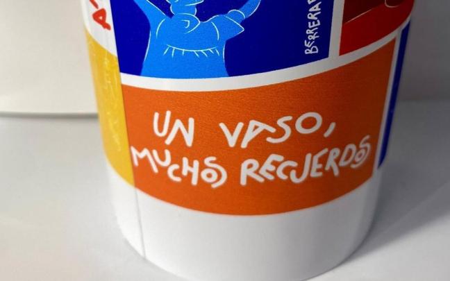 Gasteizko Udalak eta Vital Fundazioak 125.000 edalontzi berrerabilgarri prestatu dituzte jaietarako.