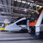 Trenes en las instalaciones de CAF en Beasain.