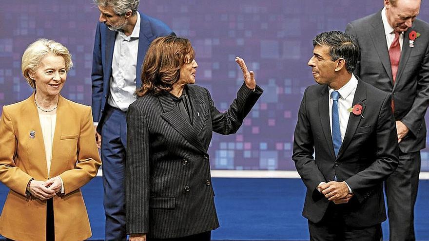 De izquierda a derecha, Ursula von der Leyen, Kamala Harris y Rishi Sunak. | FOTO: EFE