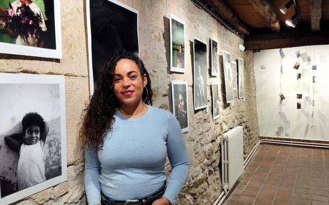 Olatz Amalur en la exposición.