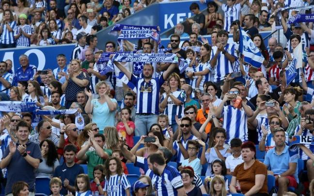 La grada de Anoeta, durante un partido. / JAVI COLMENERO