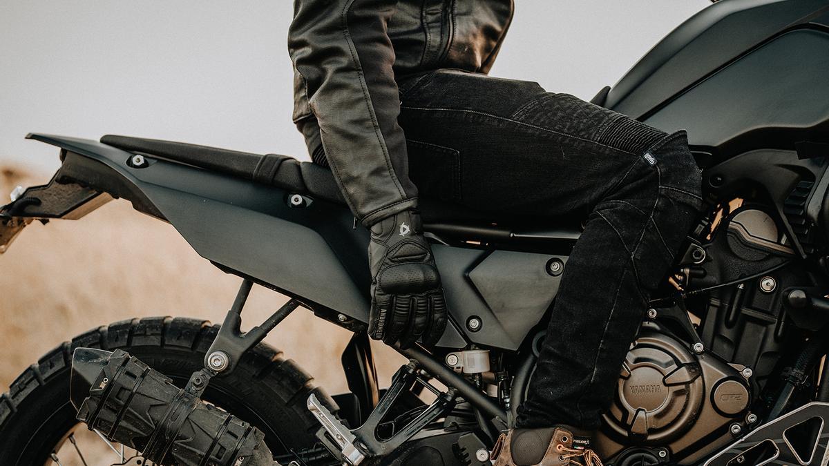 En imágenes: Andromeda abre en Vitoria su primera tienda de "ropa de moto 100% vegana"