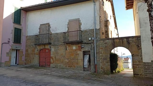 El PNV considera prioritaria la compra del edificio de la calle San Roke para ubicar en él un centro de día