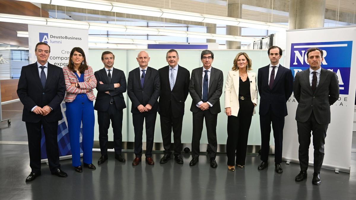 Ponentes, organizadores y colaboradores de las X Jornadas Financieras Deusto Business School.