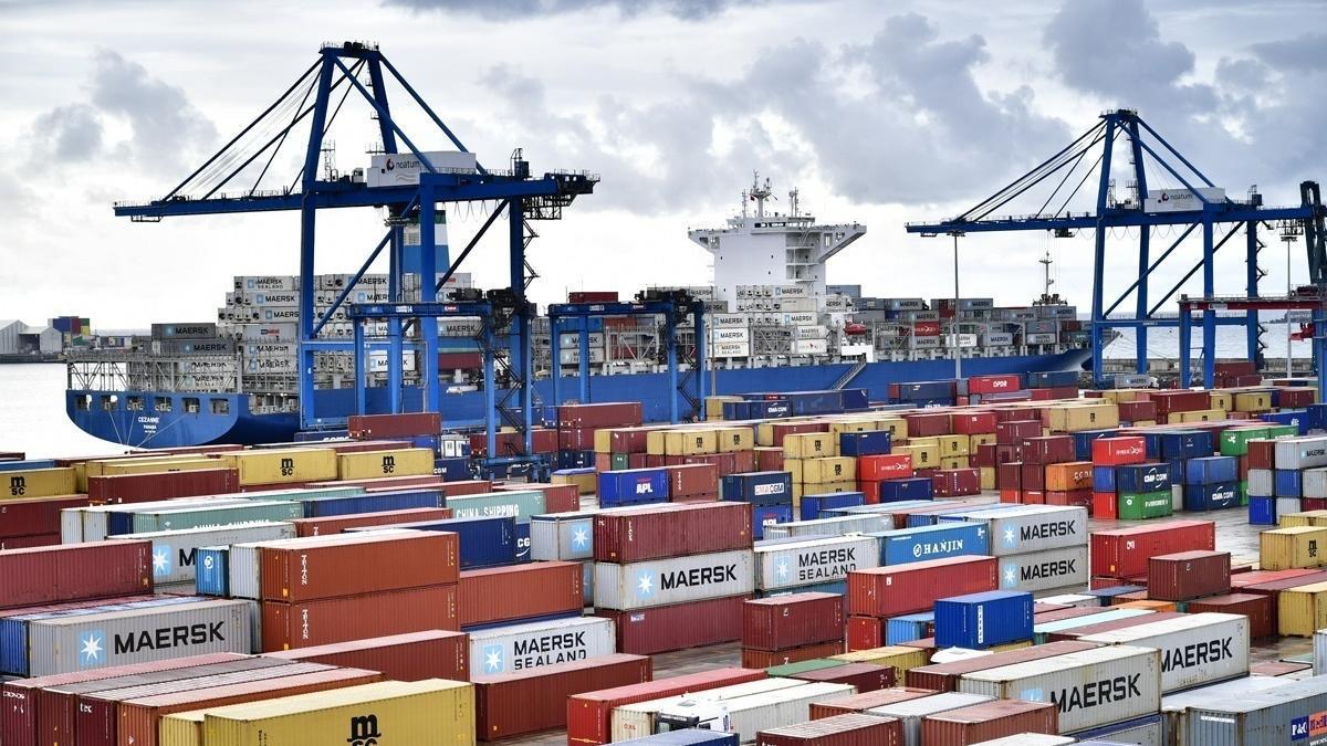 Contenedores en el Puerto de Bilbao