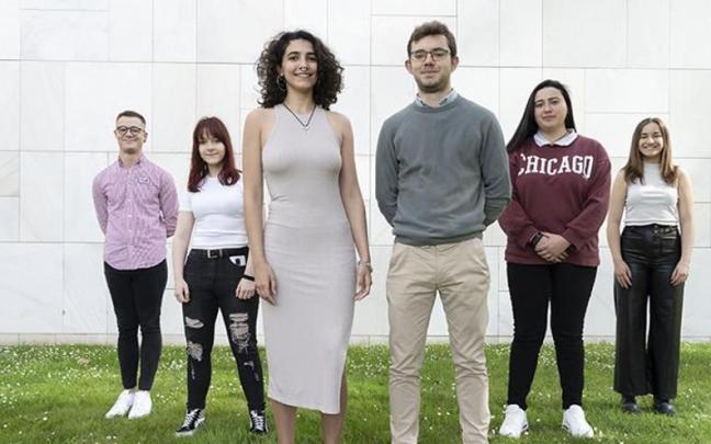 De izquierda a derecha: Diego M. Espasa, Sofiya Panteeva, Celia Rino (presidenta), Lander Bosque, Iciar Yepes y Sara Abad De izquierda a derecha: Diego M. Espasa, Sofiya Panteeva, Celia Rino (presidenta), Lander Bosque, Iciar Yepes y Sara Abad
