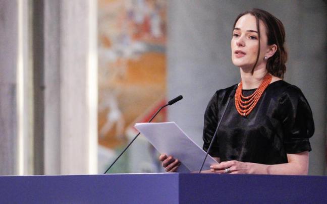 Entrega del Nobel de la Paz en el Ayuntamiento de Oslo en 2022. Entrega del Nobel de la Paz en el Ayuntamiento de Oslo en 2022.