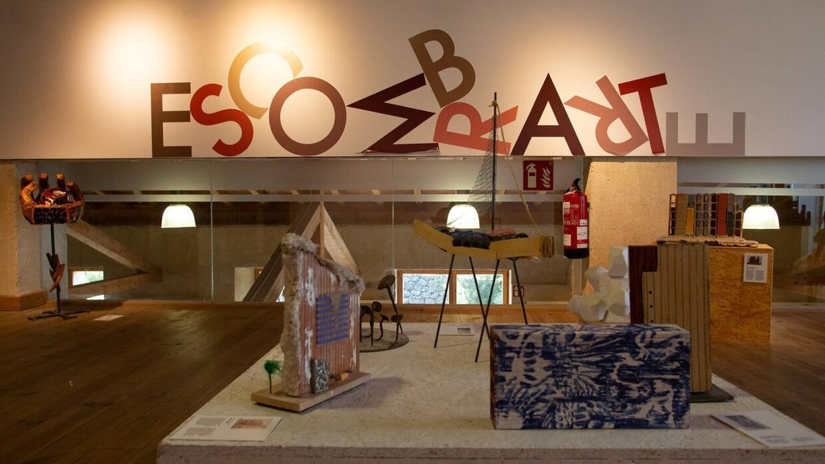 Exposición Escombrarte, el escombro hecho arte de la Mancomunidad de la Comarca de Pamplona que realiza obras de arte con residuos.