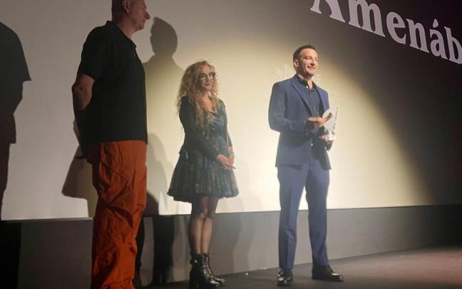 Alejandro Amenábar recibiendo su premio en Sitges