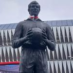 Monumento a José Ángel Iríbar