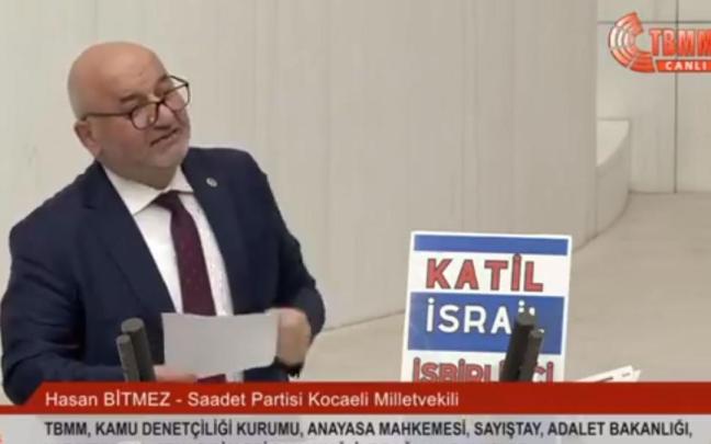 Hasan Bitmez, durante su intervención en el Parlamento turco.