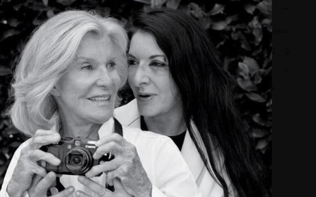 Marina Cicogna, condesa, primera gran productora cinematográfica italiana y una de las mujeres más poderosas del cine europeo. Marina Cicogna, condesa, primera gran productora cinematográfica italiana y una de las mujeres más poderosas del cine europeo.