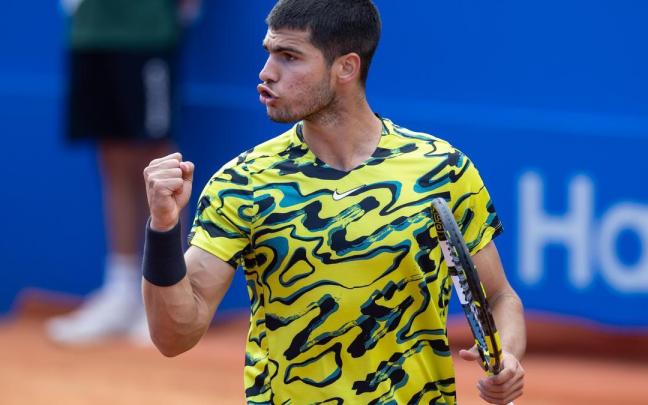 Carlos Alcaraz, en la pista del Godó