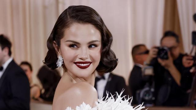 La alfombra roja de los Globos de Oro estuvo marcada por la sobriedad.