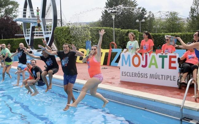 Acto central de la 28º edición de la campaña 'Mójate-Busti zaitez' contra la esclerosis múltiple.