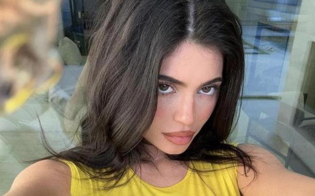 Kylie Jenner prueba suerte en el mundo de la moda con 'Khy'. Kylie Jenner prueba suerte en el mundo de la moda con 'Khy'.